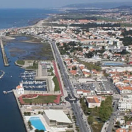 Sweet 3 Bedrooms Terrace Close Esposende *